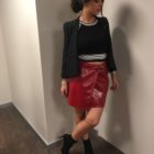 Gonna a portafogli rossa, top e giacca nera Lazzari abbigliamento donna Bergamo collezione vestiti autunno inverno 2018-2019