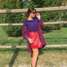 Gonna a portafogli rossa, top e giacca viola a quadri Lazzari abbigliamento donna Bergamo collezione vestiti autunno inverno 2018-2019