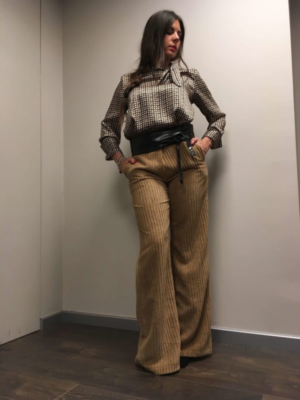 Camicia con fiocco e pantalone palazzo Lazzari abbigliamento donna Bergamo collezione vestiti autunno inverno 2018-2019